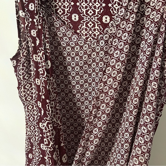 Ricki’s Size Medium Crossover Front Tank - Picture 2 of 6